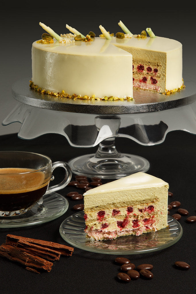 Pistacijų ir aviečių tortas