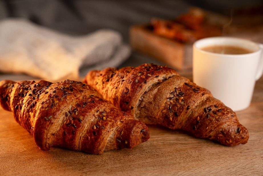 Kava ir kruasanas (2 vnt.)