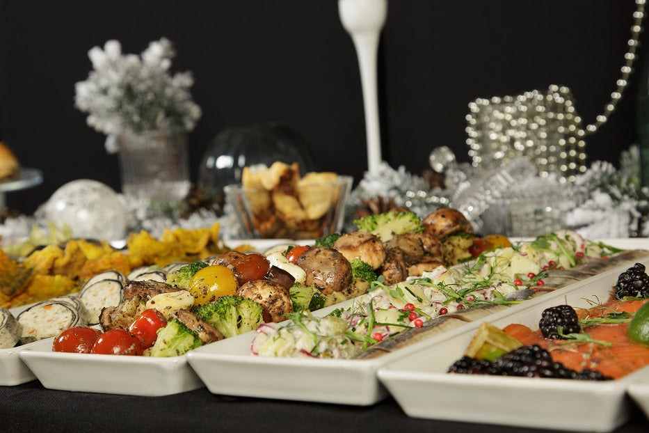 Kūčių stalas 10-dešimčiai asmenų